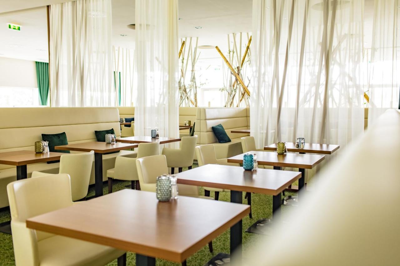 Spa Resort Styria- Adults Only บาดวัลเทอร์สดอร์ฟ ภายนอก รูปภาพ