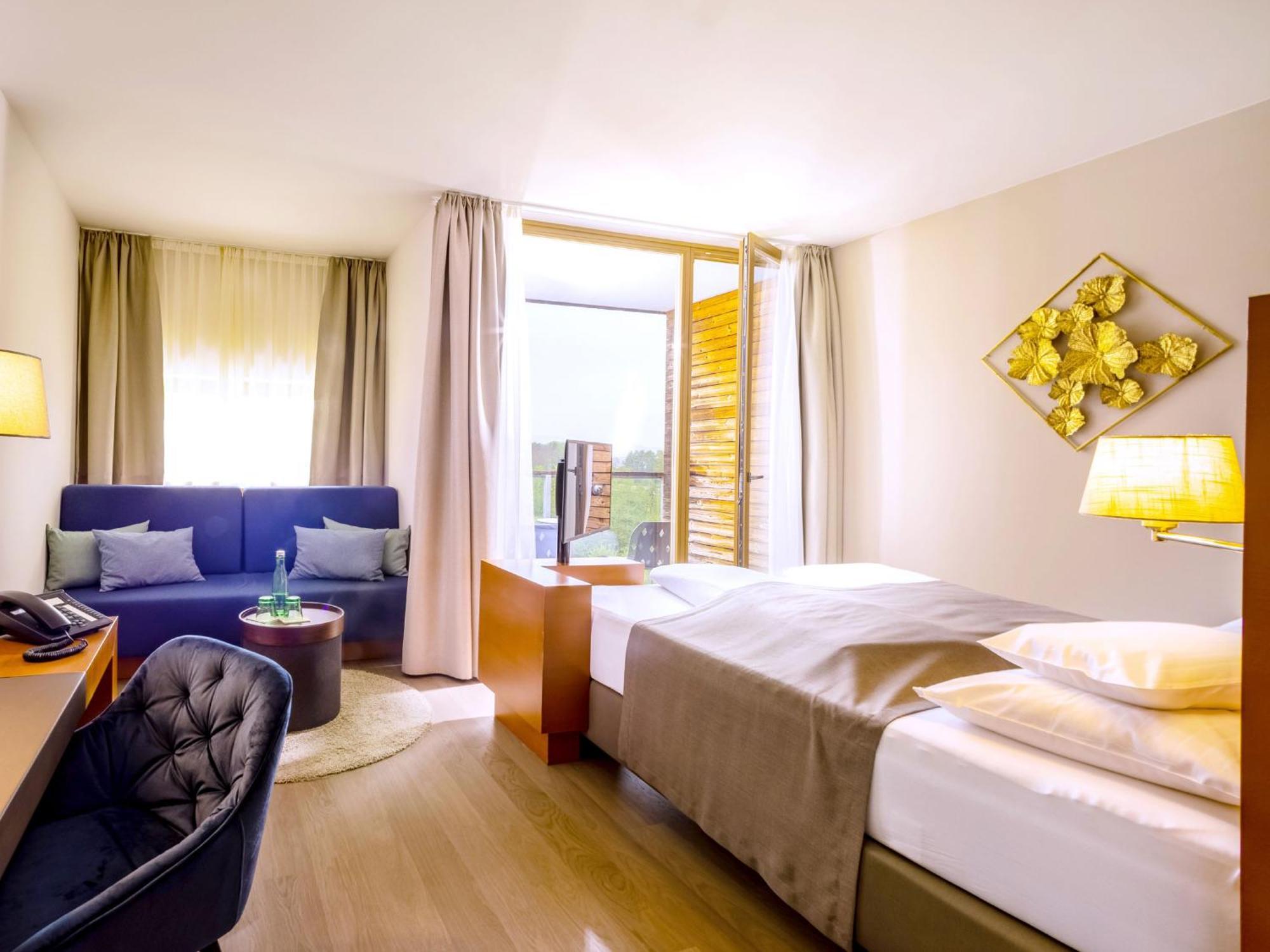 Spa Resort Styria- Adults Only บาดวัลเทอร์สดอร์ฟ ภายนอก รูปภาพ